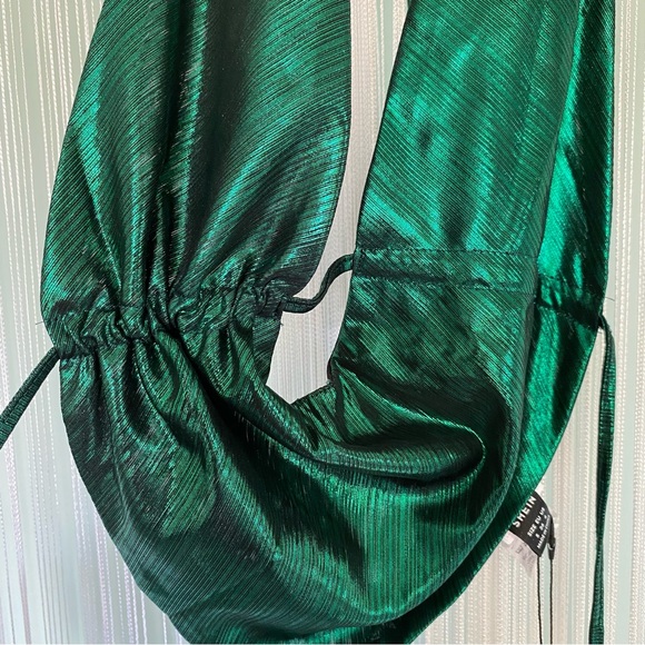 Emerald Green Metallic Halter Top NWT Size S - Picture 11 of 14